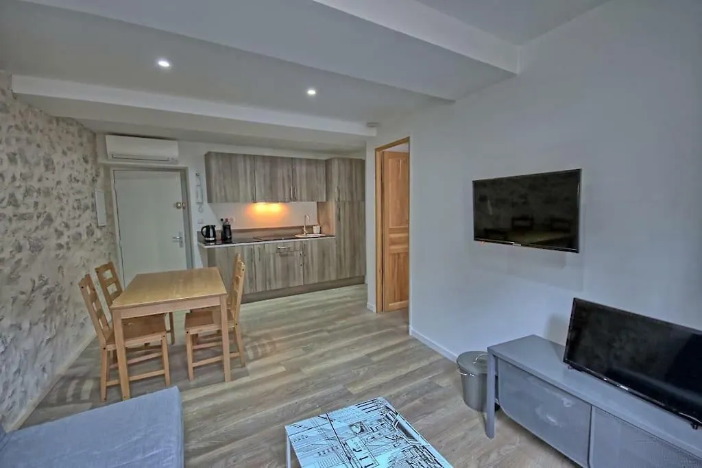 102-Appartement Refait A Neuf Vieil Antibes